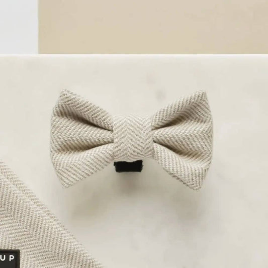 Elegant Brown Dog Bow Tie in chic tweed