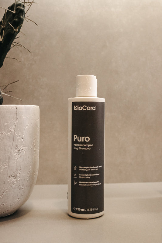 Puro dog shampoo with aloe vera hydration