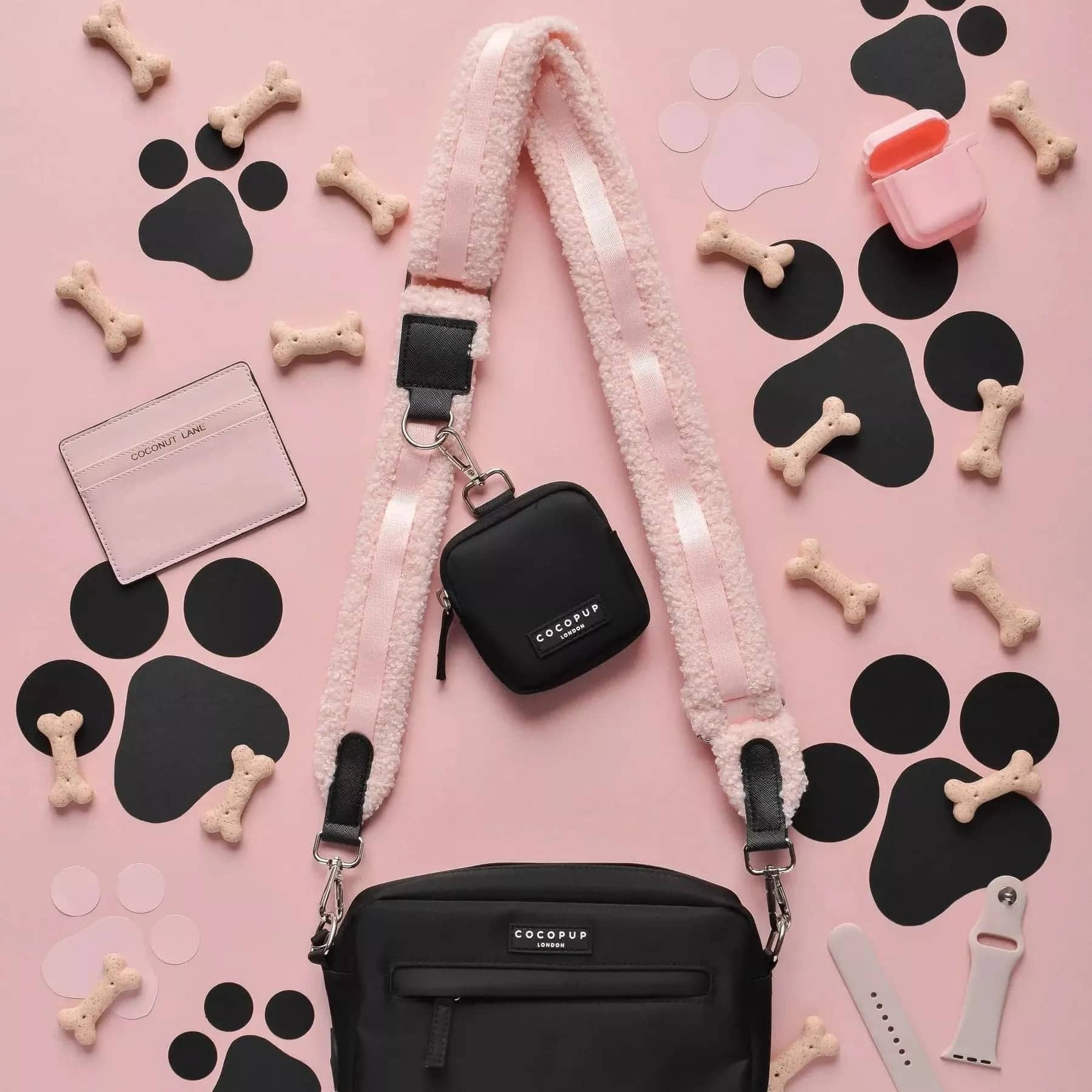 Stylish teddy-themed strap for pet owners