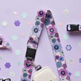 Cargar imagen en el visor de la Galería, Bag Strap - Pastel Flowers Cocopup
