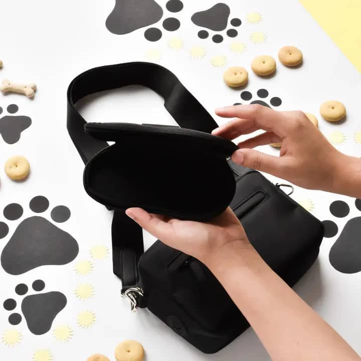 Black Sunglass Case - Dog Lovers